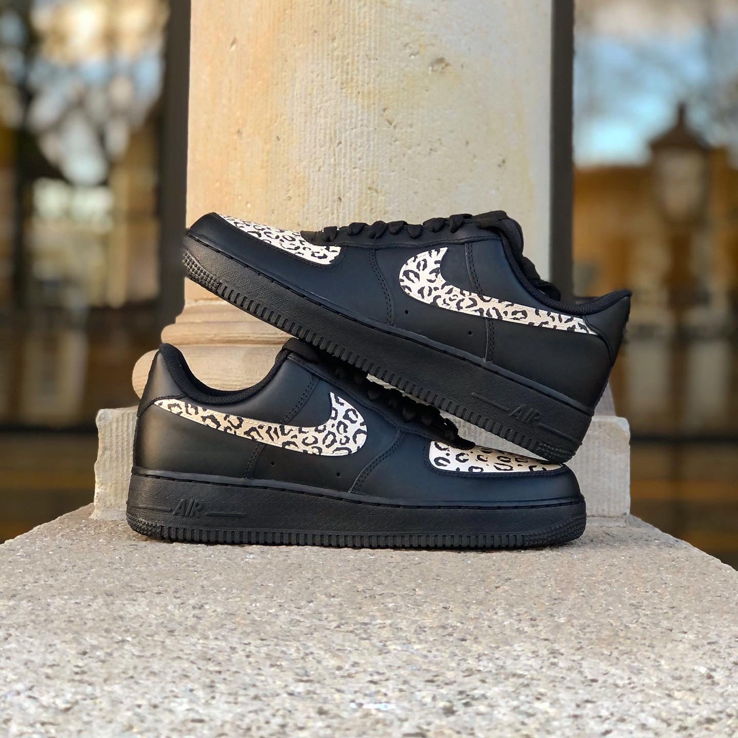 Nike air force 1 sales black panther